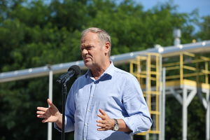 Tusk krytykuje Nawrockiego