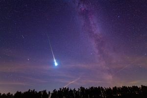 Perseidy 2025: deszcz meteorów nad Fromborkiem