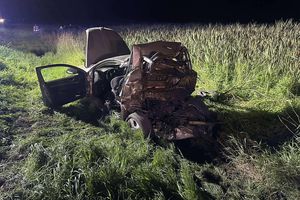 Uciekł po wypadku, zginęli 37-latek i dwuletnie dziecko