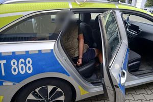 Rowerzysta zaczął uciekać na widok policjantów. Nie bez powodu...  
