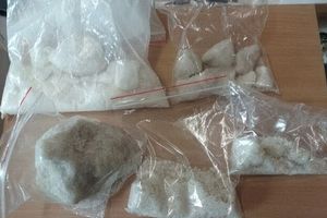 Przechwycili blisko 850 gramów narkotyków