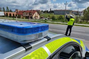 Policjanci z Kętrzyna zatrzymali 23-latkę poszukiwaną od 2024 roku
