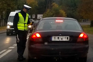 Zatrzymali nietrzeźwych kierowców – jednego w audi, drugiego w ursusie