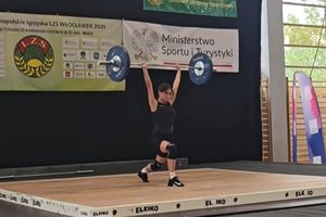 Sztangistka z Kurzętnika w czołówce zawodów