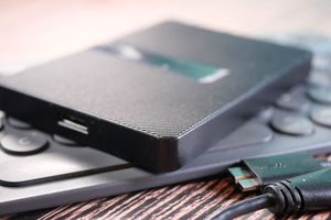 Jaki dysk SSD wybrać w 2025 roku? Kompletny przewodnik zakupowy
