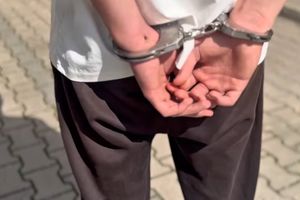 Rozbój przy placu zabaw. Napastnicy mają 16 i 17 lat
