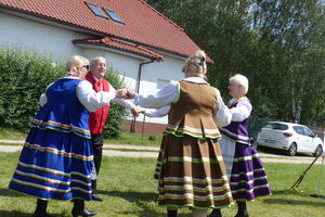 [ZDJĘCIA] Bitwa Regionów i Spotkaniami z Folklorem w Szałkowie