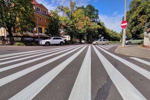Zlikwidowali prostokątne rondo. Są już pasy na jezdni [ZDJĘCIA]