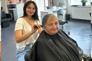 Nowa fryzura, nowa nadzieja. Robią to dla seniorów