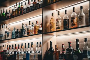 Akcyza na alkohol wzrośnie? Branża alarmuje, prezydent zapowiada weto