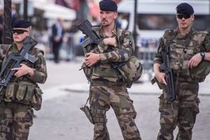 Trump wyzwala stolicę. Właśnie przejął kontrolę nad policją