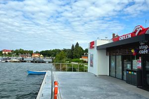 Ryn z nową stacją Orlenu na wodzie. To udogodnienie dla żeglarzy i wodniaków