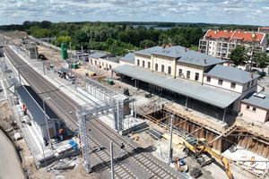 Stacja kolejowa w Ostródzie przechodzi historyczną metamorfozę