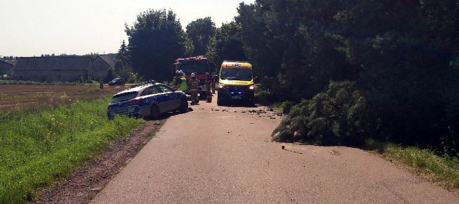 Miejsce zdarzenia drogowego z udziałem radiowozu 