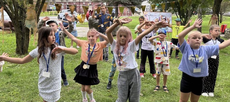 Migawka ze spotkania półkolonistów MCK w plenerze
