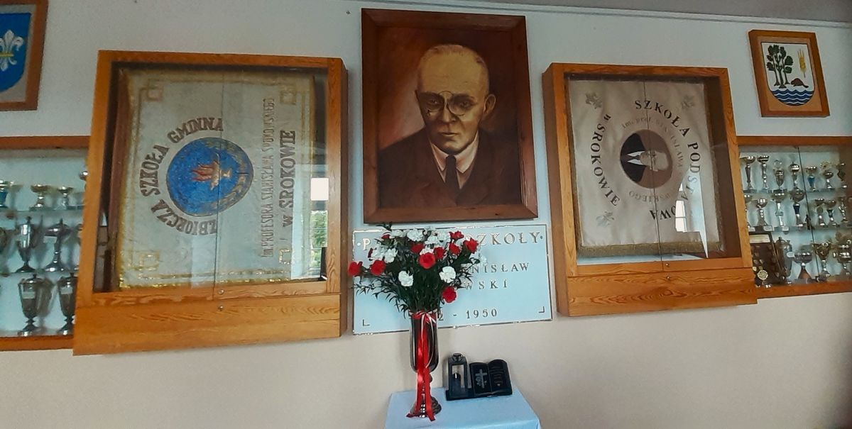 Tablica patrona szkoły