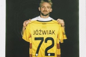 Jagiellonia wzmacnia skrzydła – Kamil Jóźwiak podpisuje dwuletni kontrakt