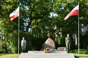 Cześć i chwała Bohaterom