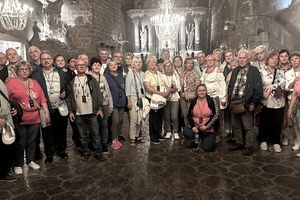 Nowomiejscy seniorzy z PZERiI na wycieczce