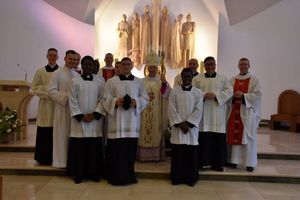 "Sutanna to znak przynależności do Chrystusa"