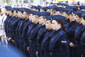 Nowi funkcjonariusze gotowi do służby – wyjątkowa uroczystość w Olsztynie [ZDJĘCIA]