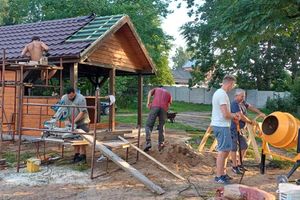 Mieszkańcy budują sobie miejsce do rekreacji i integracji