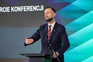 Szef MON: kończy się cierpliwość Trumpa do Rosji