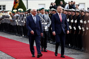 Wydatki na polską obronność powiązane z reparacjami? Prezydent Niemiec odpowiada