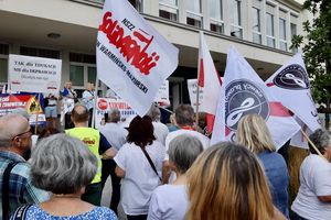 Stop Likwidacji Polskiej Edukacji. Protest w Olsztynie