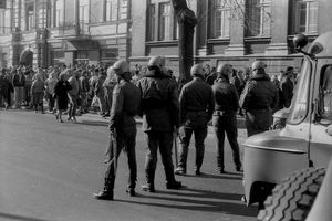 W Czechach UB-ecy tracą przywileje, a w Polsce Tuska nie!