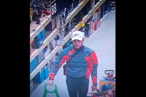 Widziałeś tego mężczyznę? Olsztyńska policja prosi o pomoc
