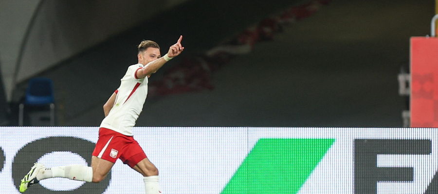 Matty Cash cieszy się z bramki strzelonej w meczu z Finlandią