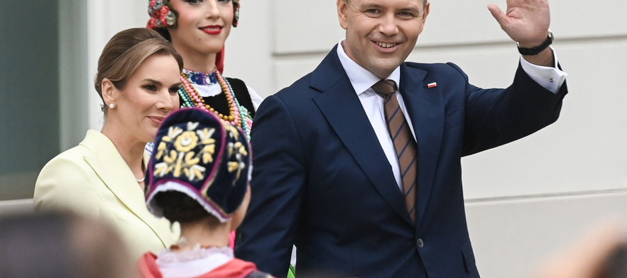 Karol Nawrocki i Pierwsza Dama Marta Nawrocka wzięli udział w Dożynkach Prezydenckich. 