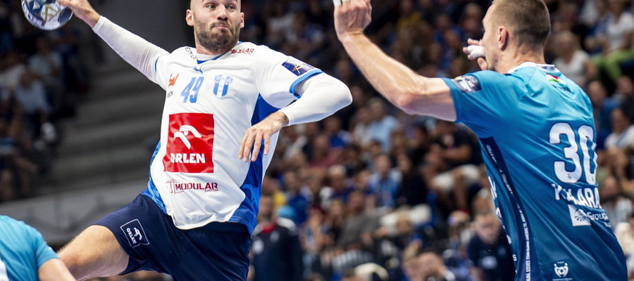 Rzuca Zoltan Szita (Orlen Wisła Płock)