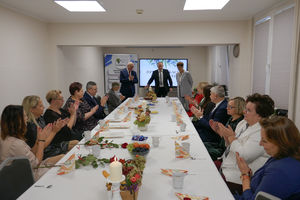Kwiaty, gratulacje i ważne słowa w Dniu Edukacji Narodowej