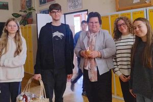 Międzynarodowy Miesiąc Bibliotek Szkolnych i wykład historyka na początek