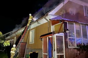 Ogień zniszczył dom i odebrał życie dwóm osobom