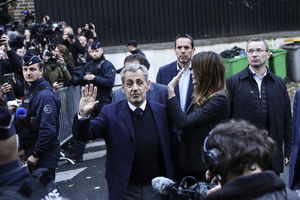 Adwokaci Sarkozy’ego wnioskują o jego zwolnienie z więzienia