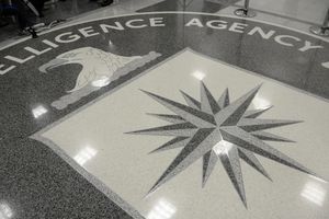 Były szef CIA: mamy szansę zmiażdżyć rosyjską gospodarkę wojenną