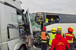 Wypadek polskiego autokaru w Austrii. Podróżowała nim delegacja z Małopolski 