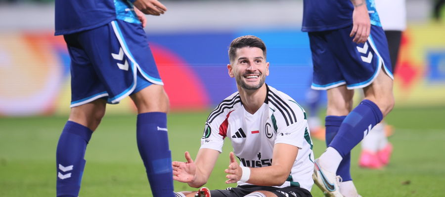 Legia nie dała rady. Antonio Colak podczas meczu 1. kolejki Ligi Konferencji z Samsunsporem 