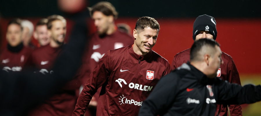 Robert Lewandowski podczas treningu kadry w Katowicach