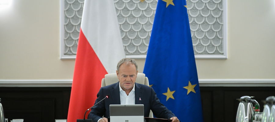 Tusk w rekordowym tempie zadłużył państwo polskie