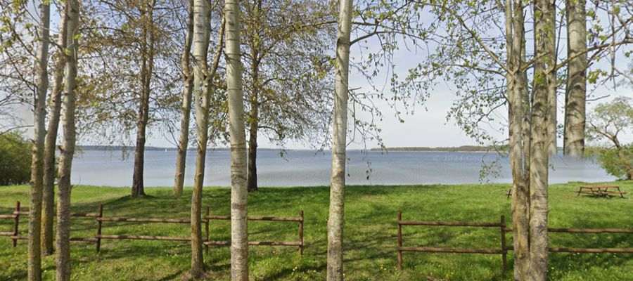 zrzut ekranu Mapy Google, okolice Pierkunowa