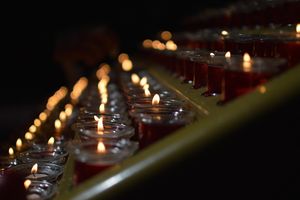 Odeszli w minionym roku: świat pożegnał papieża Franciszka, Jimmy’ego Cartera i Roberta Redforda