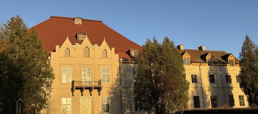 Część pałacu wygląda już jak pałac