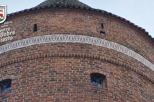 Baszta czeka na bociany