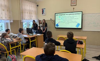 Zajęcia o cyberprzemocy dla klas 4–5