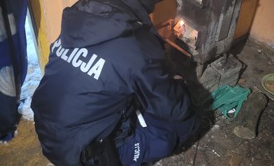 Policjanci uratowali wychłodzonego mężczyznę