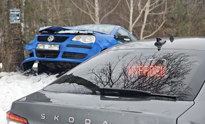 Wypadek na DW 615 w Woli Szydłowskiej